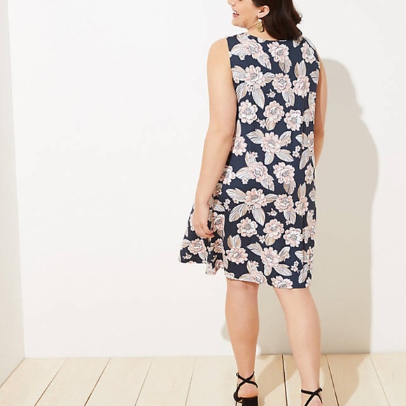 NWT Loft Plus Gray & Pink Soft Jersery Floral V Neck Swing Dress Women's Size 14 - Picture 5 of 8